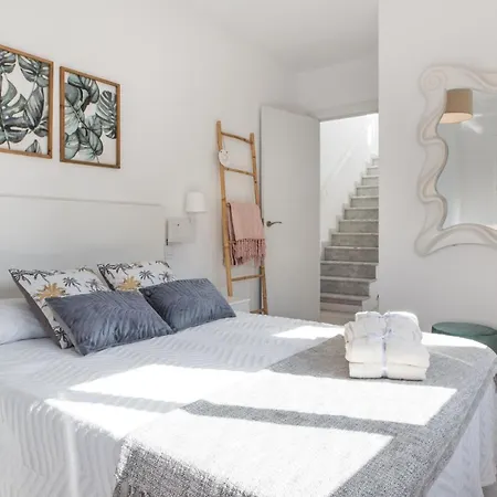 Elegant Duplex P/3 In With Terrace And Wifi Lejlighed *